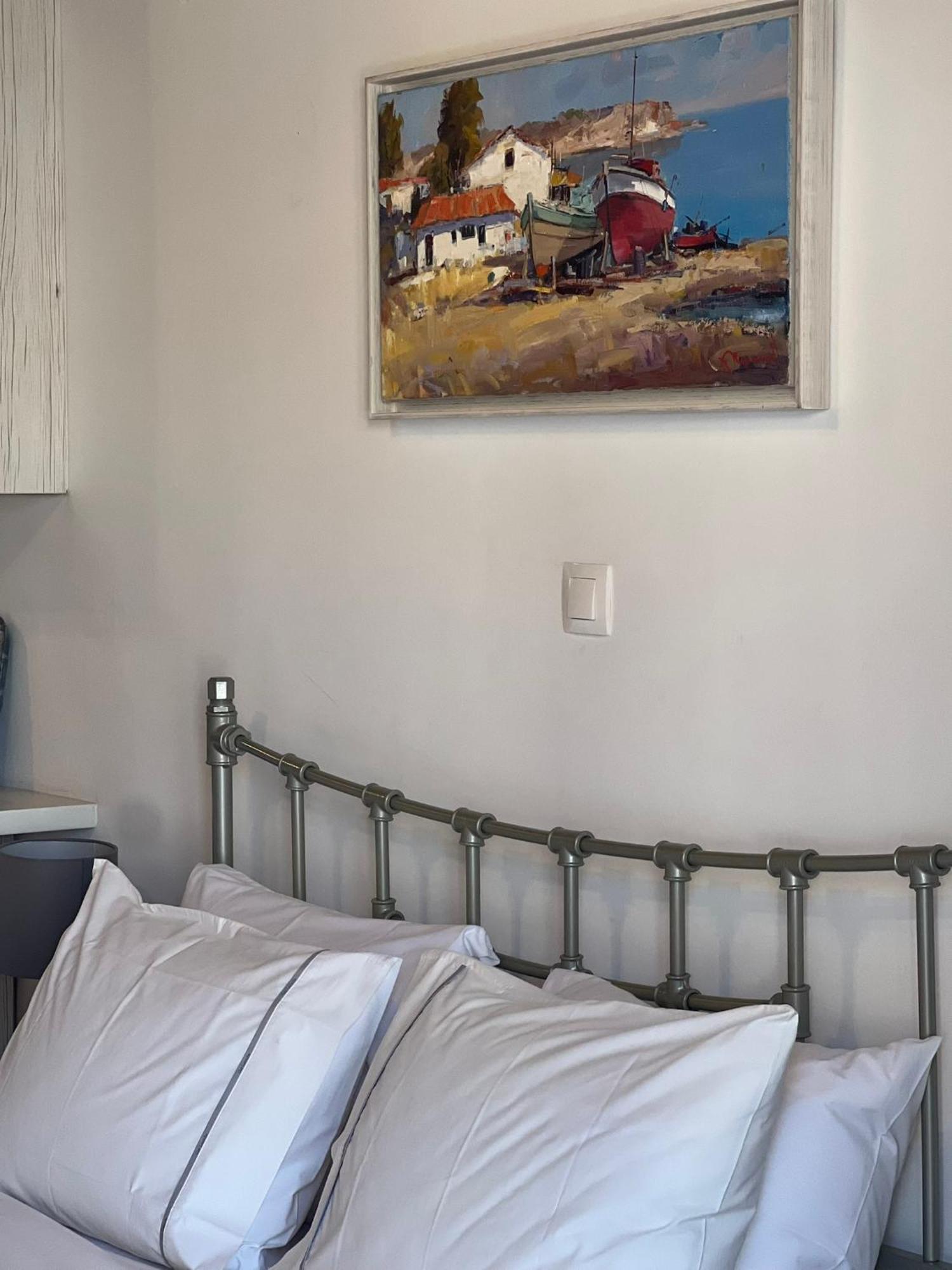 In Hydra Apartment ภายนอก รูปภาพ