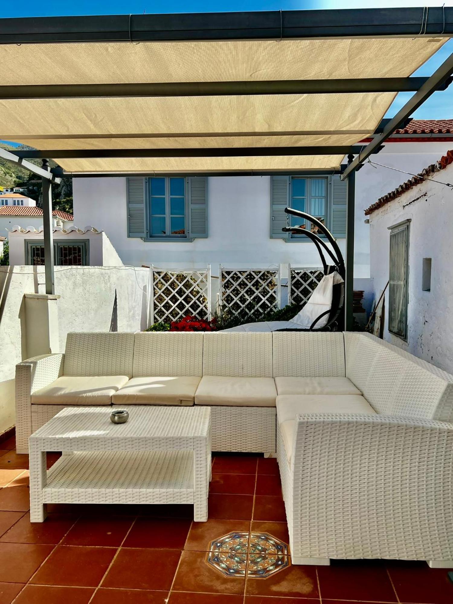In Hydra Apartment ภายนอก รูปภาพ